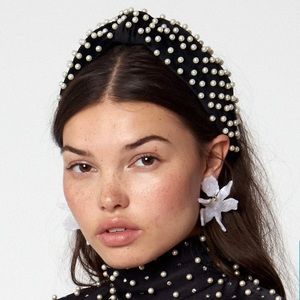 Lele Sadoughi Jet Pearl Headband (NWOT)